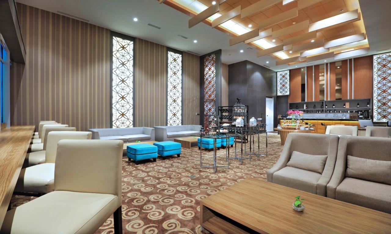 Aston Kartika Grogol Hotel & Conference Center Cakarta Dış mekan fotoğraf