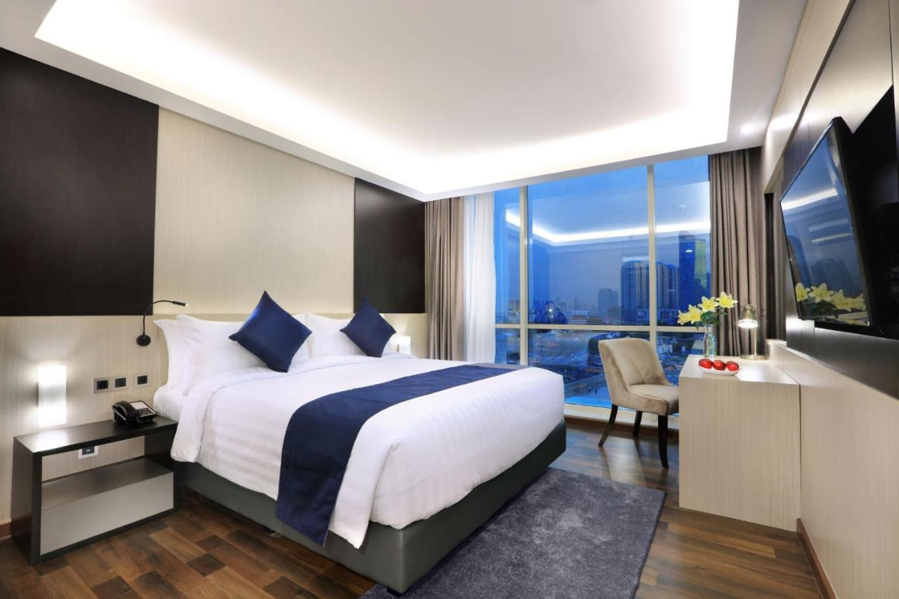 Aston Kartika Grogol Hotel & Conference Center Cakarta Dış mekan fotoğraf