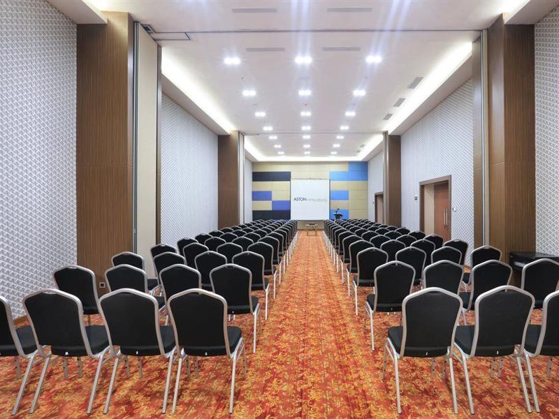 Aston Kartika Grogol Hotel & Conference Center Cakarta Dış mekan fotoğraf